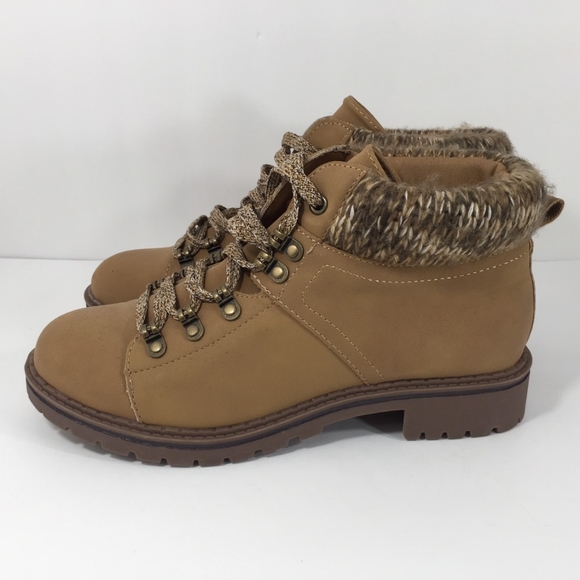 Nwt Lady's ankle Boots size 8 - Picture 3 of 6